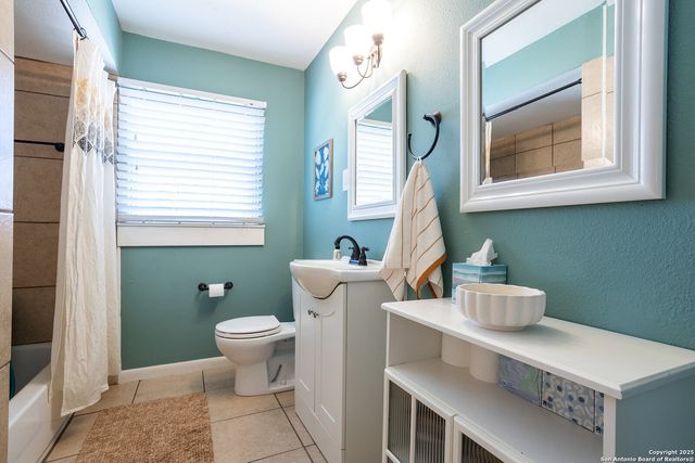 107 Cromwell Dr, San Antonio, TX 78228