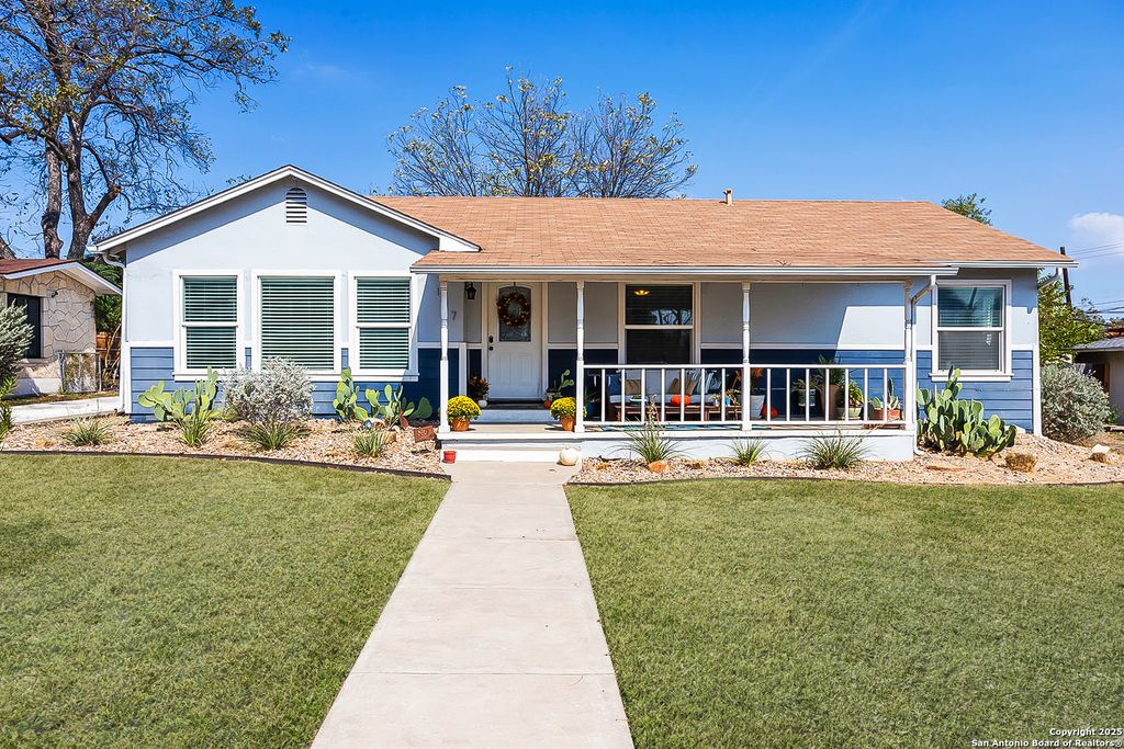 107 Cromwell Dr, San Antonio, TX 78228