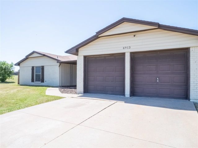 6913 SW Fenwick Ave, Lawton, OK 73505