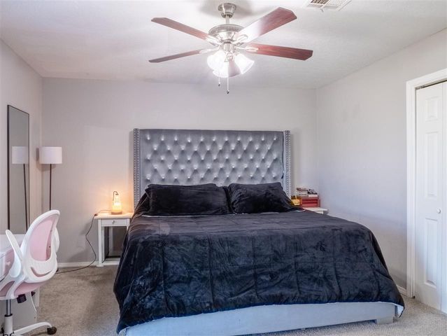 6913 SW Fenwick Ave, Lawton, OK 73505