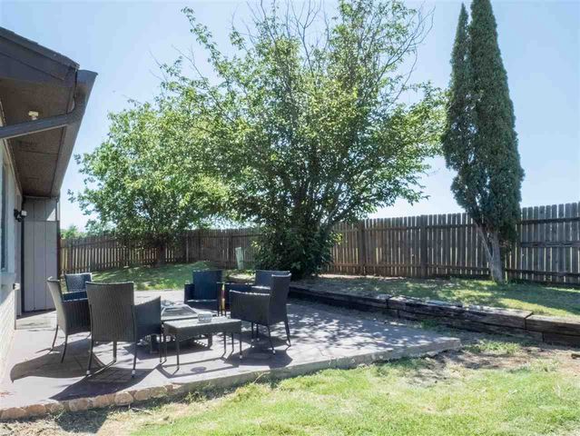 6913 SW Fenwick Ave, Lawton, OK 73505