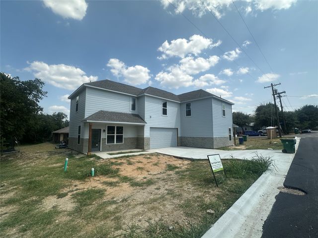 806 N Cates Street, Decatur, TX 76234