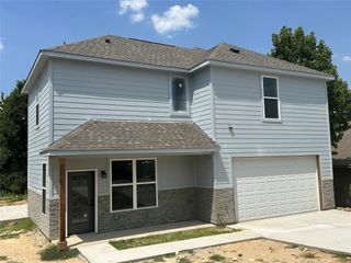 806 N Cates Street, Decatur, TX 76234