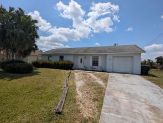 554 SW Lakehurst Drive, Port St. Lucie, Port St Lucie, FL 34983