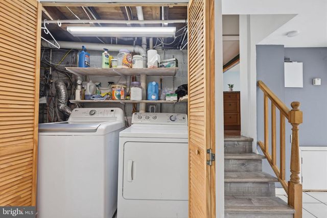 2500 WOODLAWN DR, Bristol, PA 19007