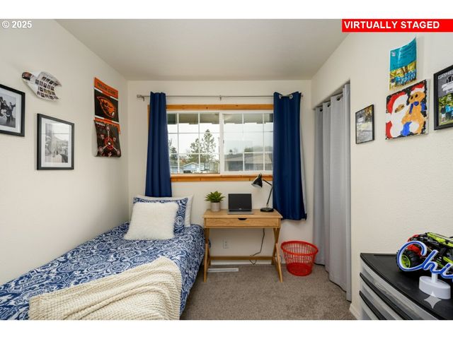 929 E 4TH Ave, Riddle, OR 97469