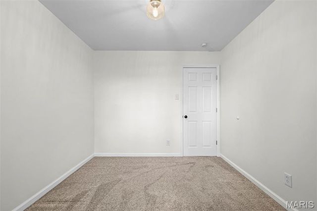 2255 Barcelona Drive, Florissant, MO 63033