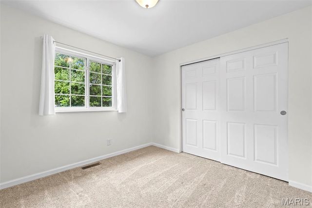 2255 Barcelona Drive, Florissant, MO 63033