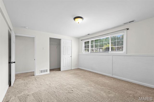 2255 Barcelona Drive, Florissant, MO 63033