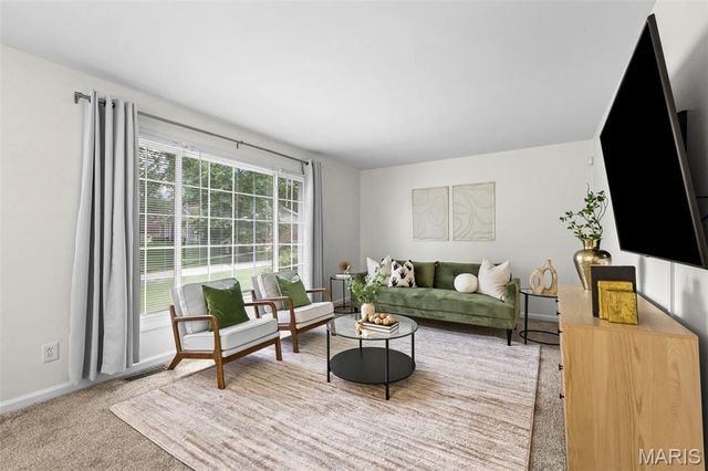2255 Barcelona Drive, Florissant, MO 63033