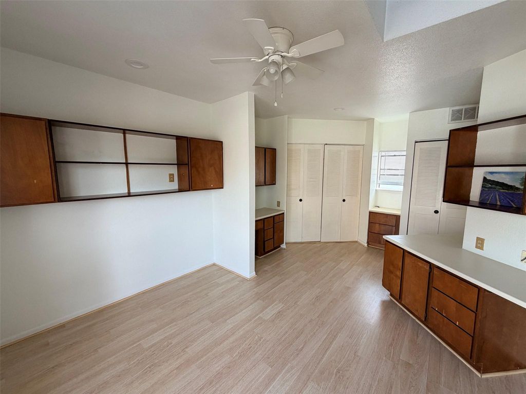 7901 Cambridge Street 31, Houston, TX 77054
