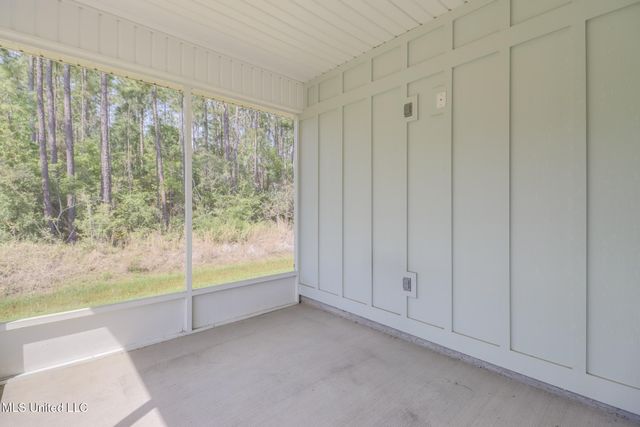 7820 Coral Lane, Ocean Springs, MS 39564