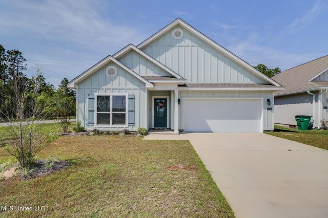 7820 Coral Lane, Ocean Springs, MS 39564