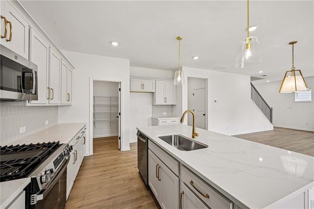 5448 Hargrove Way, Flowery Branch, GA 30542