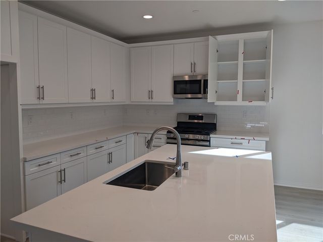 32223 Najar Lane, Menifee, CA 92584