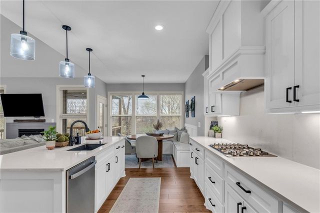 628 NW 110th Street, Kansas City, MO 64155