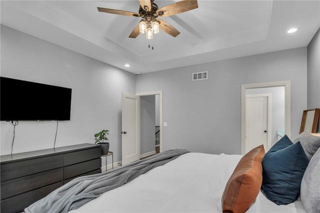 628 NW 110th Street, Kansas City, MO 64155