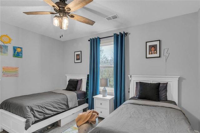 628 NW 110th Street, Kansas City, MO 64155