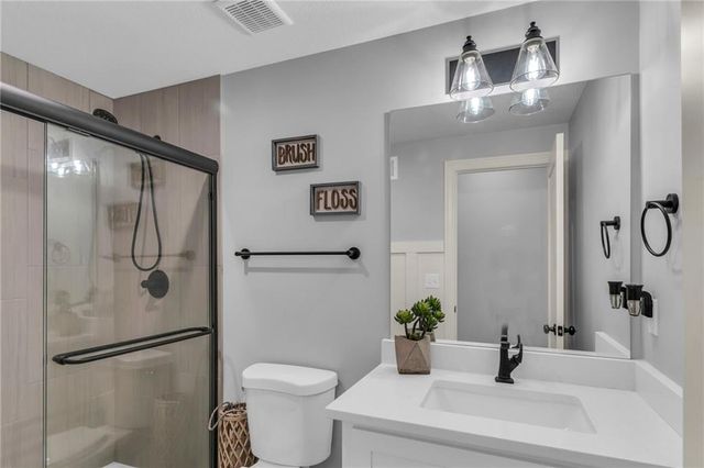 628 NW 110th Street, Kansas City, MO 64155