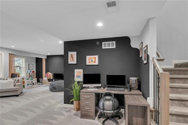 628 NW 110th Street, Kansas City, MO 64155