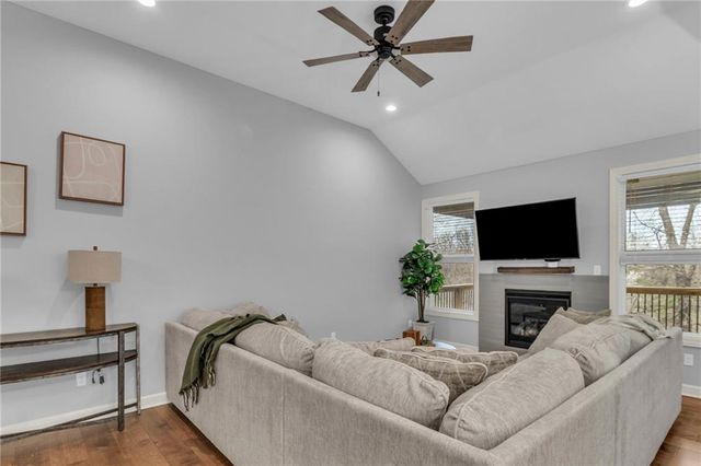 628 NW 110th Street, Kansas City, MO 64155