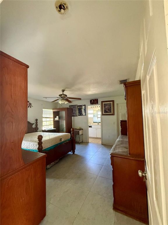 Image 12 of property listing at 234 TRAILVIEW WAY, Polk City, FL 33868