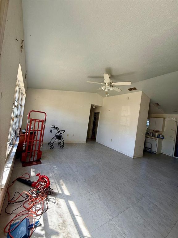 Image 9 of property listing at 234 TRAILVIEW WAY, Polk City, FL 33868