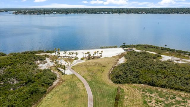 2121 6TH STREET E, Palmetto, FL 34221