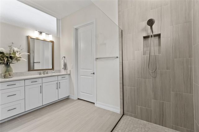 2121 6TH STREET E, Palmetto, FL 34221