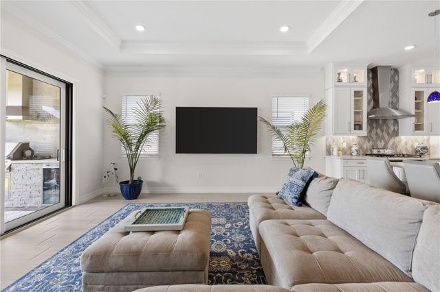 2121 6TH STREET E, Palmetto, FL 34221