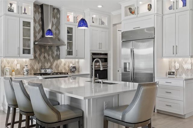 2121 6TH STREET E, Palmetto, FL 34221