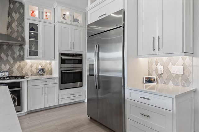 2121 6TH STREET E, Palmetto, FL 34221