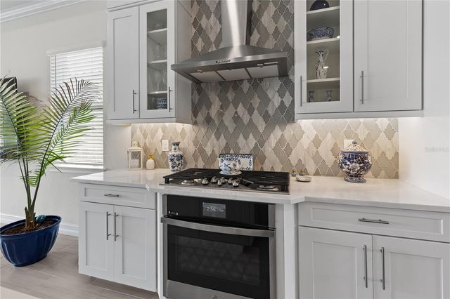 2121 6TH STREET E, Palmetto, FL 34221