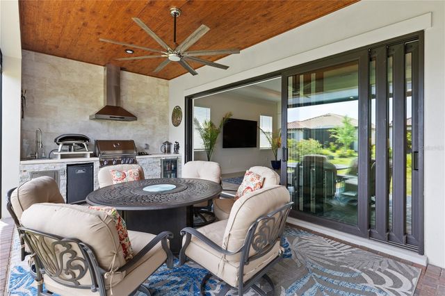 2121 6TH STREET E, Palmetto, FL 34221