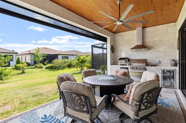 2121 6TH STREET E, Palmetto, FL 34221