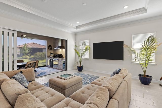 2121 6TH STREET E, Palmetto, FL 34221