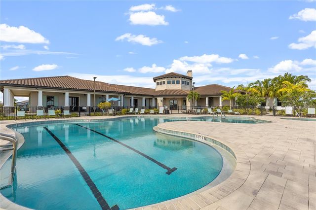 2121 6TH STREET E, Palmetto, FL 34221