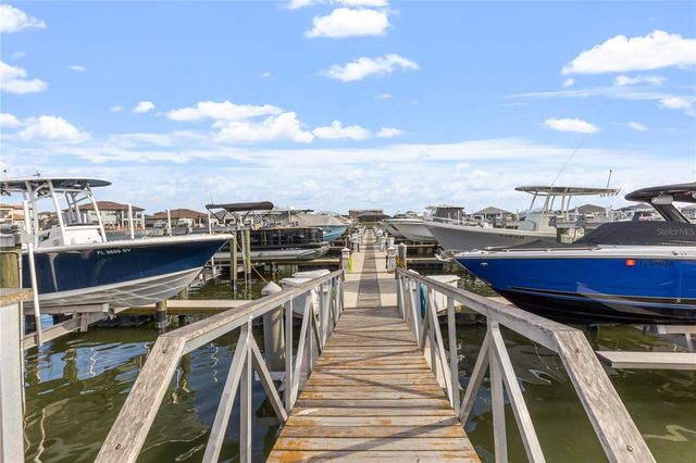 2121 6TH STREET E, Palmetto, FL 34221