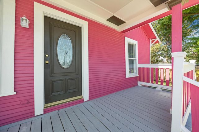 402 E 29th Street, Houston, TX 77008