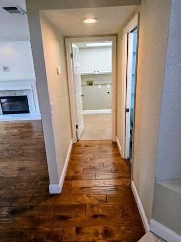 2212 Thurton Drive, Roseville, CA 95747