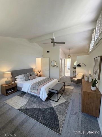18836 La Amistad, Tarzana, CA 91356