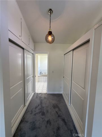 18836 La Amistad, Tarzana, CA 91356