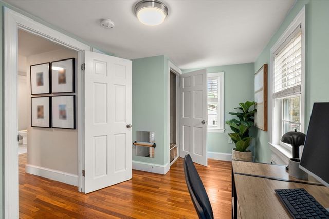 20 Pilgrim Rd, Reading, MA 01867