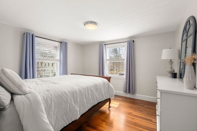 20 Pilgrim Rd, Reading, MA 01867