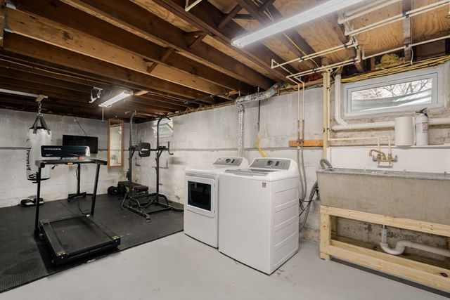 20 Pilgrim Rd, Reading, MA 01867