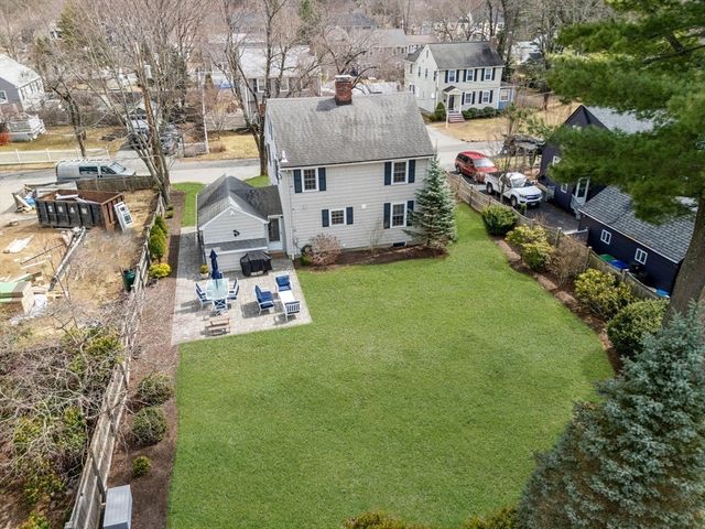 20 Pilgrim Rd, Reading, MA 01867