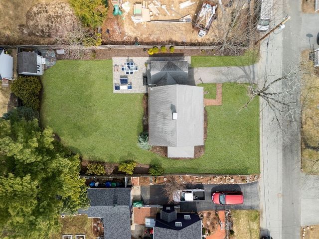 20 Pilgrim Rd, Reading, MA 01867