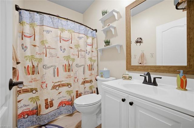 913 Corrente Lane LN, Virginia Beach, VA 23456