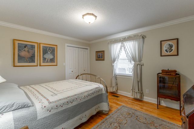 10245 Snow Hill Road, Ooltewah, TN 37363