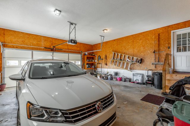 10245 Snow Hill Road, Ooltewah, TN 37363